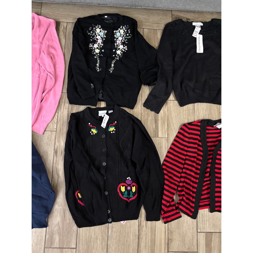 Vintage Women Sweater Lot 8 Cardigans Leslie Fay Victoria Jones Radcliffe NWT - Picture 3 of 12